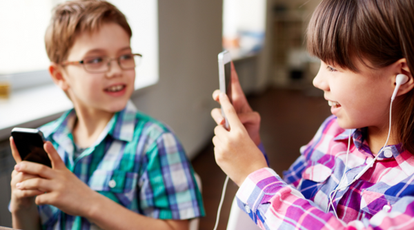 Simple Ways to Keep Kids Focused and Off Unsupervised Tech in School