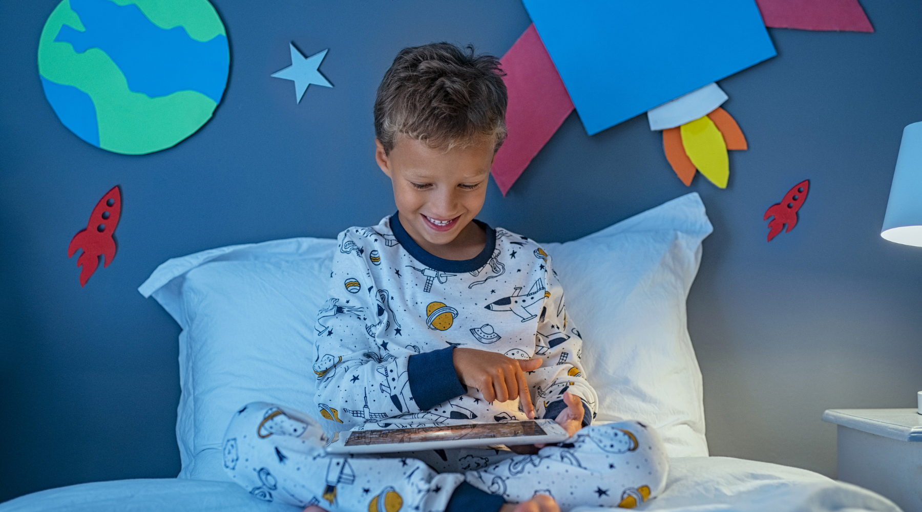 Simple Ways to Keep Kids Focused and Off Unsupervised Tech in School