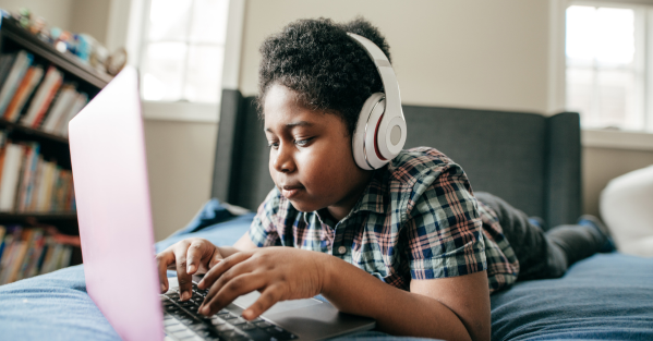Simple Ways to Keep Kids Focused and Off Unsupervised Tech in School